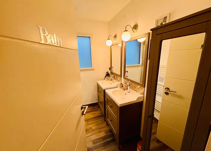 Villa Napoléni - Maison - Calme - Jardin - Parking La Roche-sur-Yon